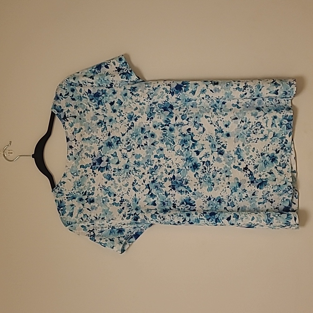 Croft & Barrow womens shirt medium - Picture 3 of 5